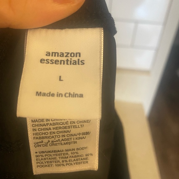 Men’s Amazon essentials pants, NWOT - Picture 4 of 5